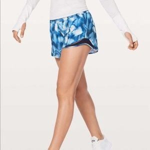 Lululemon Hotty Hot Short II Long 4" Mini Blush Blossom Alpine White Sz 10 Tall